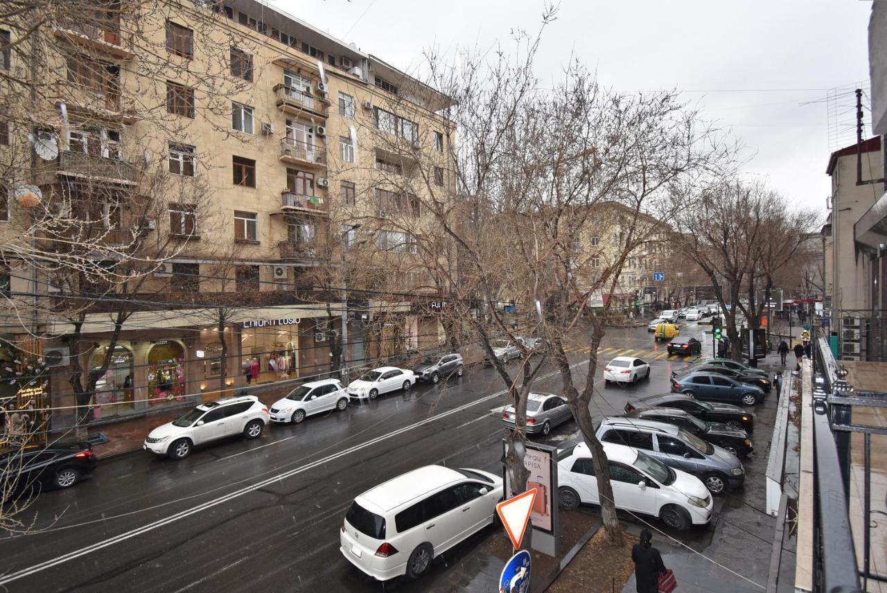 19Tumanyan Excellent Apartment In The Centre Of Capital Yerevan Ngoại thất bức ảnh